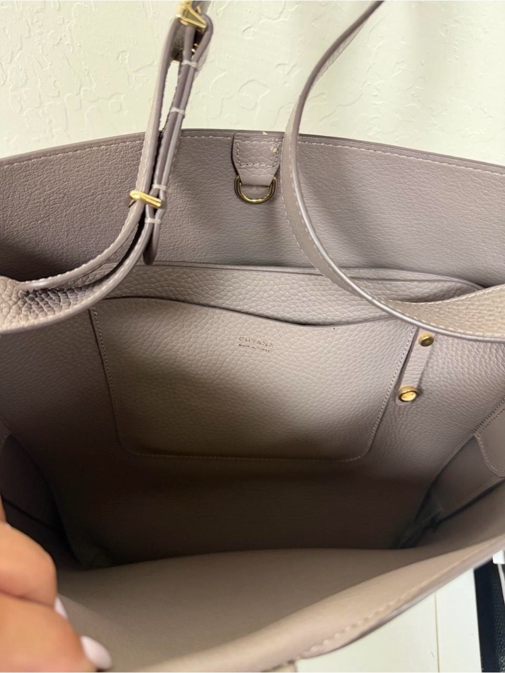 Cuyana Oversized Linea Bag in Clay - Picture 7 of 10